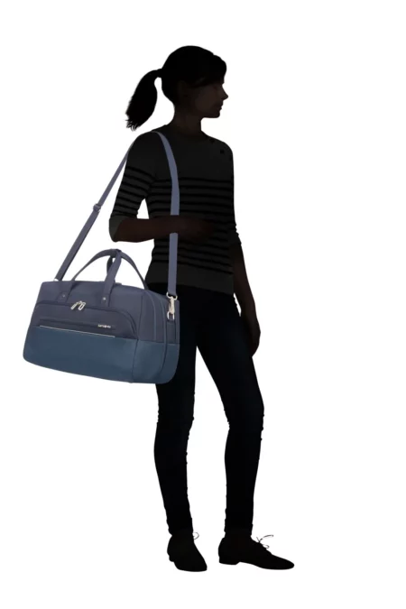 106703_1247_DUFFLE_4518_WITH_SILHOUETTE