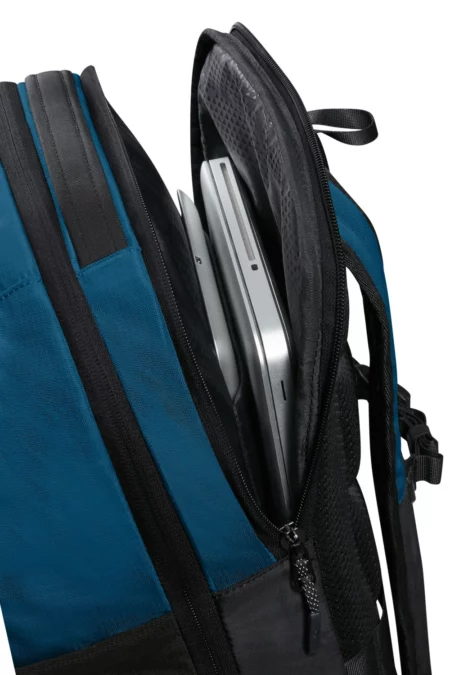146459_1090_DYE-NAMIC_BACKPACK_M_15.6_LAPTOP_COMPARTMENT
