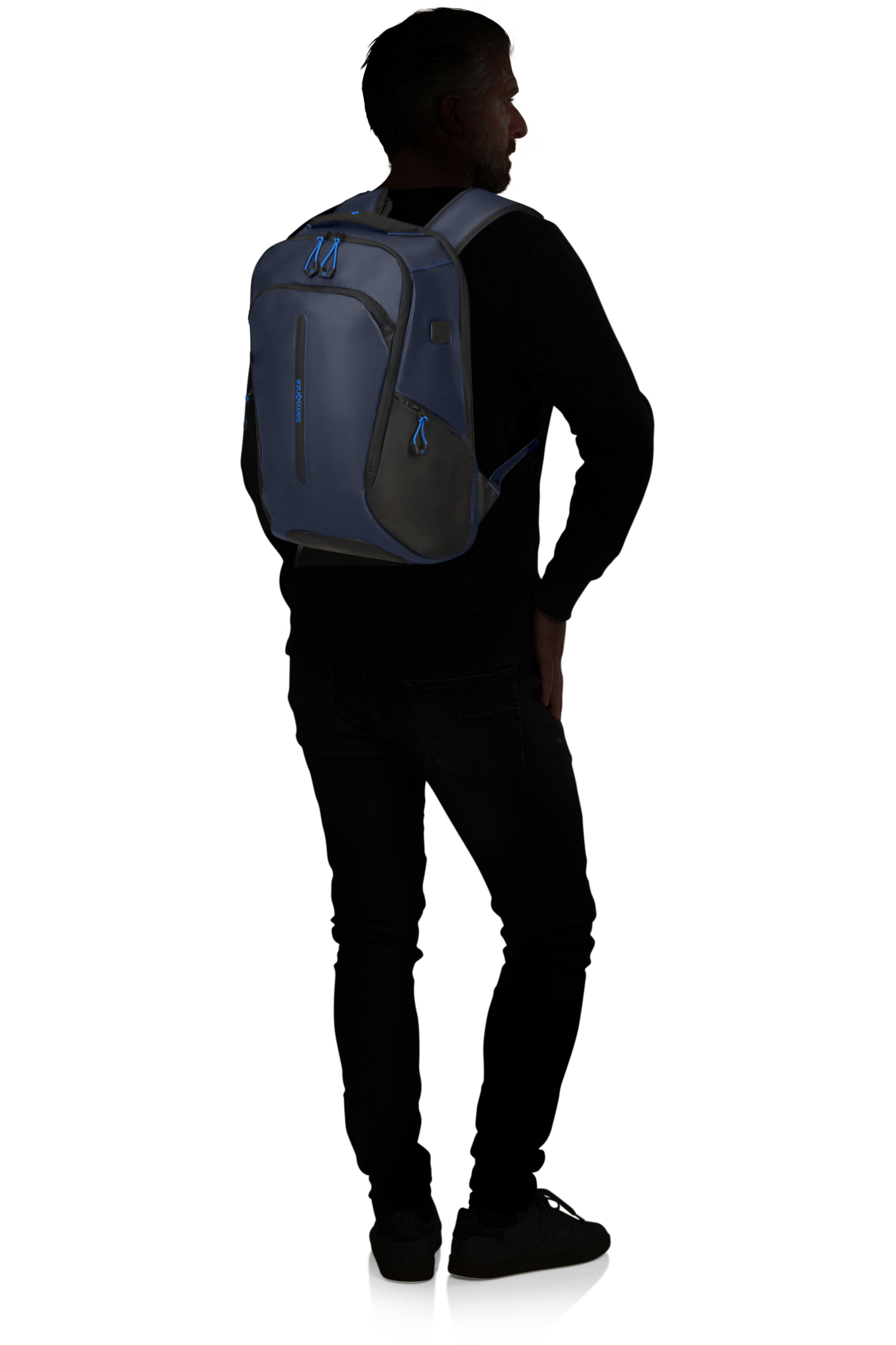 140874-2165-140874_2165_ecodiver_urban_lap-_backpack_m_usb_with%20silhouette-463f5c6c-ca57-4e55-bd24-ae6d00cbc070-png